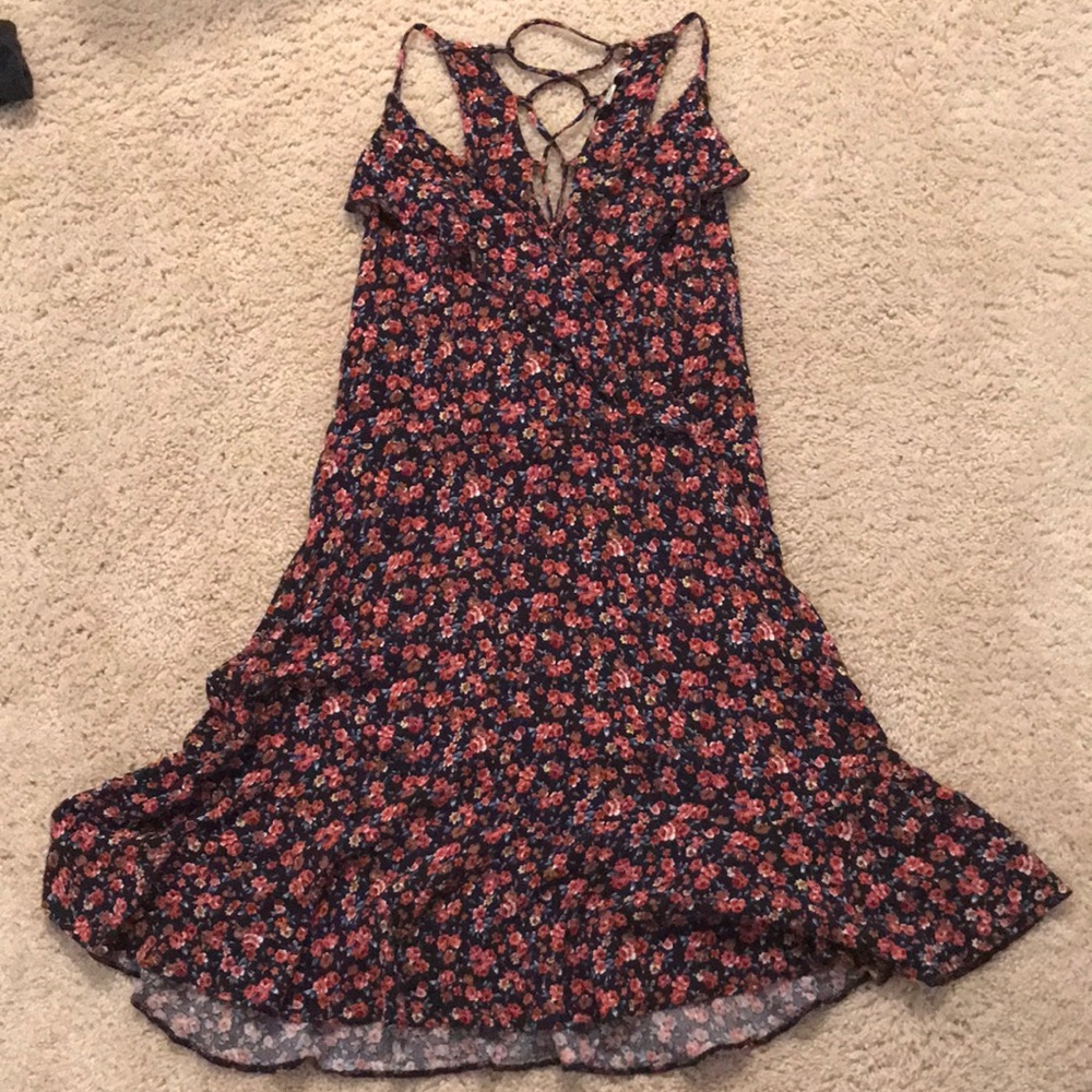 Size Medium Floral American Eagle Dress (Medium)